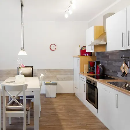 Opashus Apartment